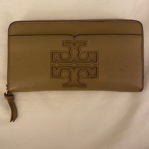 Tory Burch zip around wallet